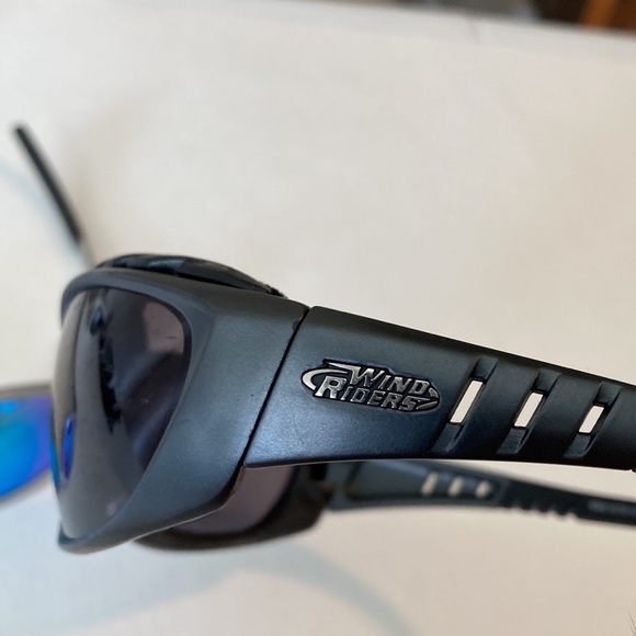 Sunglasses - Picture 2 of 9